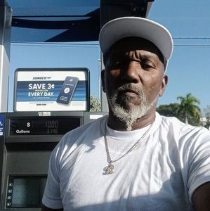 Meet your Posher, Roy